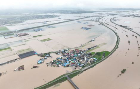 Mưa lớn kỷ lục giáng xuống Hàn Quốc khiến ít nhất 4 người chết