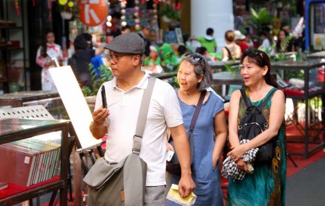 Đường Sách TPHCM tăng nhẹ doanh thu nhưng con số vẫn gây trăn trở