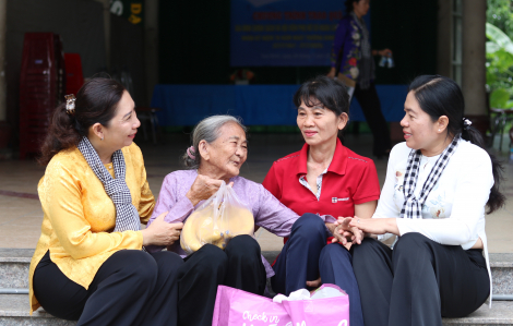 Hội LHPN phường Tam Bình, TPHCM tổ chức hành trình tri ân và sẻ chia