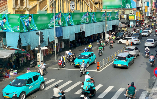 TPHCM lên lộ trình “điện hóa” xe 2 bánh chở khách, giao hàng