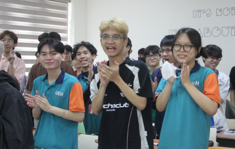 Dự kiến điểm chuẩn Đại học Kinh tế TPHCM tăng giảm trong khoảng 1 điểm