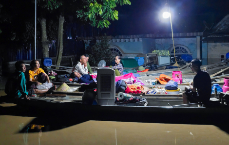 Đêm trắng không ngủ ở vùng lũ xứ Nghệ