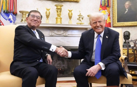 Thủ tướng Nhật Bản xem xét từ chức sau thất bại bầu cử và thỏa thuận thương mại chậm trễ với Mỹ