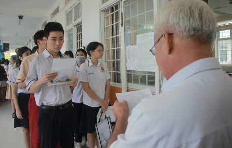 Trường ĐH Ngân hàng TPHCM, Trường ĐH Kinh tế - Luật TPHCM sử dụng nhiều thang điểm xét tuyển