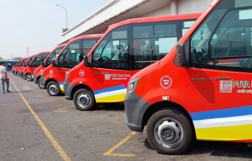 Đà Nẵng vận hành 2 tuyến xe buýt phục vụ cán bộ từ tỉnh Quảng Nam cũ ra làm việc