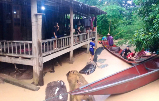 Nước lũ đổ về hồ thủy điện lớn nhất Bắc Trung bộ vượt ngưỡng kỷ lục