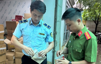 Tạm giữ 15.000 mặt nạ dưỡng da nhập lậu tại Hà Nội