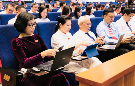 HĐND TPHCM họp kỳ thứ hai sau sáp nhập: Tăng tốc đầu tư hạ tầng giao thông, hạ tầng số cho siêu đô thị mới