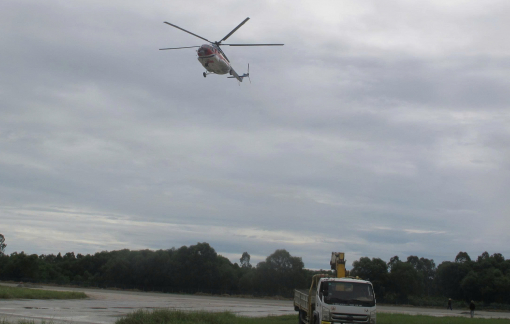 Bộ Quốc phòng điều máy bay trực thăng vào cứu trợ vùng lũ Nghệ An