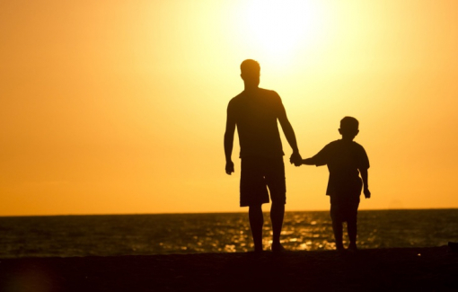 Có nên xét nghiệm ADN của con để thoát nỗi ám ảnh dai dẳng?