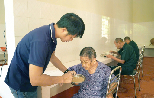 Bài cuối: Tình người xoa dịu vết thương chiến tranh