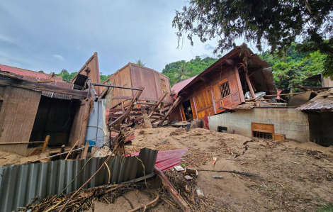 Bản người Thái bên dòng Nậm Nơn tan hoang sau lũ dữ