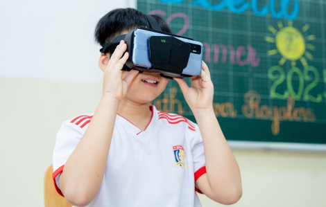 Giải mã công nghệ như lập trình viên chuyên nghiệp, học sinh Royal School “code” mùa hè cực chất