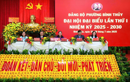 Bí thư Thành ủy Cần Thơ chỉ đạo đại hội điểm ở phường Bình Thủy