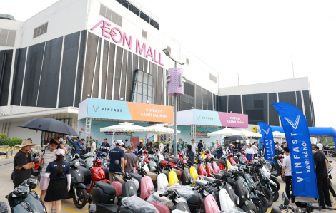 “Đại hội đổi xăng lấy điện” bùng nổ khắp ba miền: Khách xếp hàng lái thử, chốt đơn liền tay với loạt ưu đãi lớn