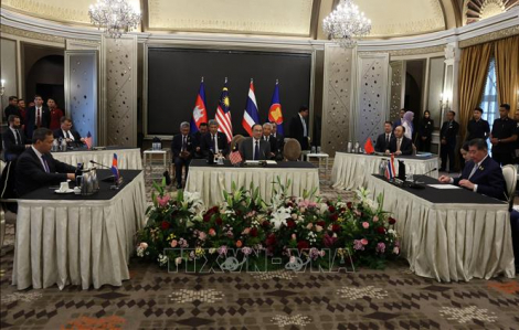 Thái Lan và Campuchia đồng ý ngừng bắn vô điều kiện