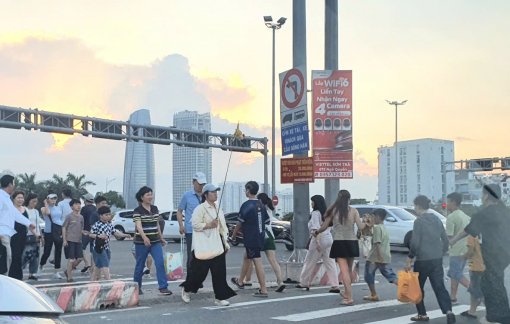 Đà Nẵng yêu cầu kiểm tra xử lý quyết liệt hàng rong chèo kéo du khách