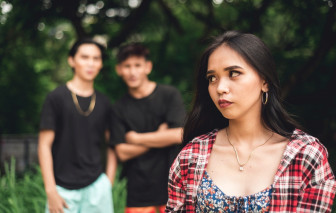 Sao lại hả hê khi phụ nữ đẹp ly hôn!