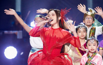 Phương Mỹ Chi: “Tôi chọn âm nhạc truyền thống và chưa bao giờ hối tiếc”