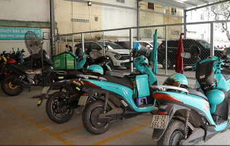TPHCM: Nở rộ mô hình cà phê kết hợp trạm sạc xe điện