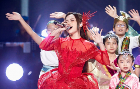 Phương Mỹ Chi: “Tôi chọn âm nhạc truyền thống và chưa bao giờ hối tiếc”