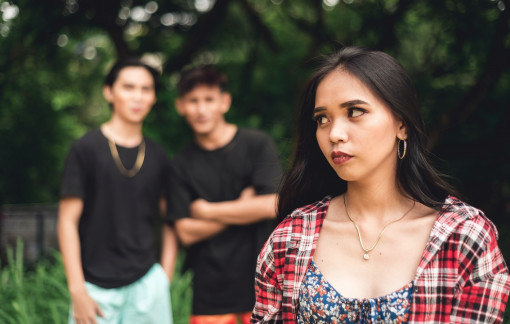 Sao lại hả hê khi phụ nữ đẹp ly hôn!