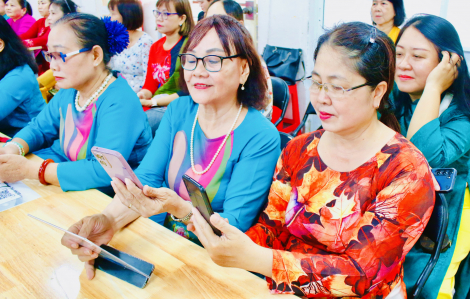 Ra mắt mô hình “Phụ nữ Bình Lợi Trung - Đại sứ kết nối số”