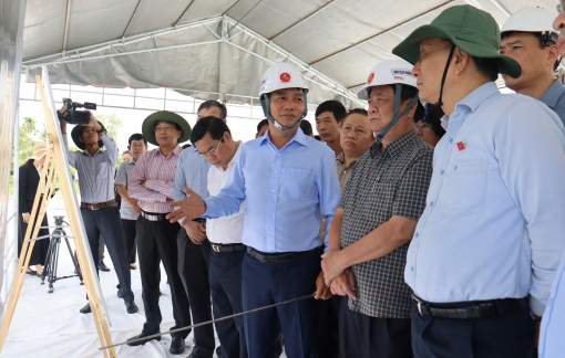 Dự án đường Hồ Chí Minh qua An Giang và Cà Mau chậm tiến độ do thiếu cát, vướng giải phóng mặt bằng