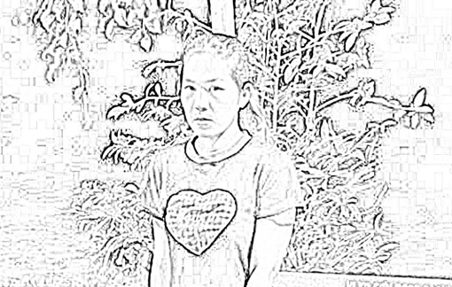 Một phụ nữ dùng xe máy chở thuê 1.000 bao thuốc lá nhập lậu