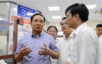 Chủ tịch UBND TPHCM khảo sát Trung tâm hành chính công phường Bà Rịa