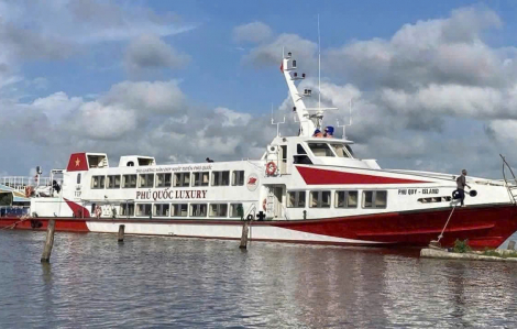 Tàu cao tốc giường nằm đi Phú Quốc vừa hoạt động 1 ngày đã tạm ngưng