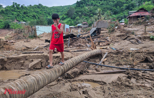 Nghệ An yêu cầu không tặng quà, không tổ chức văn nghệ tại Đại hội Đảng bộ cơ sở