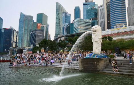 10 hành vi bị phạt nặng ở Singapore