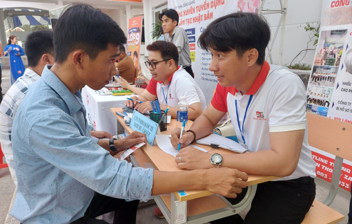 Hàng chục ngàn người lao động ở Cà Mau được tư vấn, giới thiệu việc làm