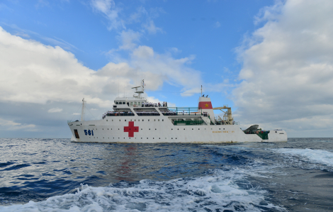 Công chúng lần đầu chiêm ngưỡng khí tài quân sự trên biển vào ngày 2/9