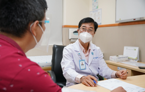 Cứu bệnh nhân ung thư thận xâm lấn bằng ca phẫu thuật hiếm gặp