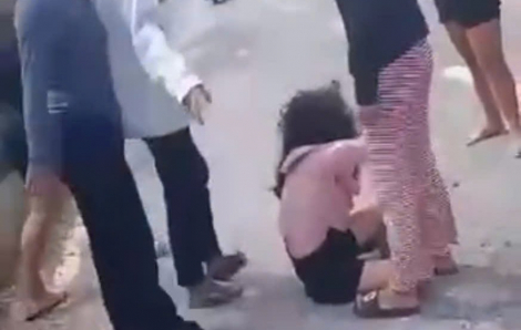 Cần Thơ: Một thiếu nữ 14 tuổi bị đánh hội đồng không thương tiếc