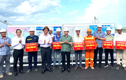 Phó Thủ tướng Trần Hồng Hà kiểm tra công trình cầu Rạch Miễu 2