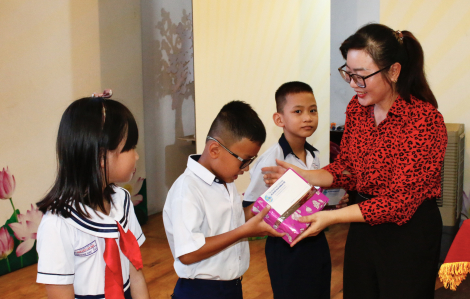 36 mầm xanh vượt khó được tiếp sức từ học bổng Nguyễn Thị Minh Khai