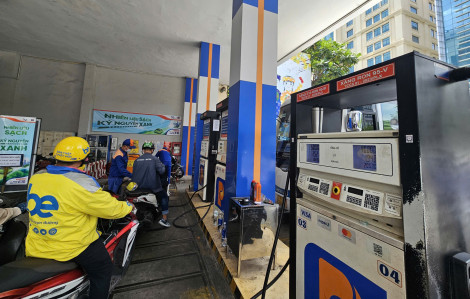 Rẻ hơn, xanh hơn nhưng xăng E10 vẫn chưa được đón nhận