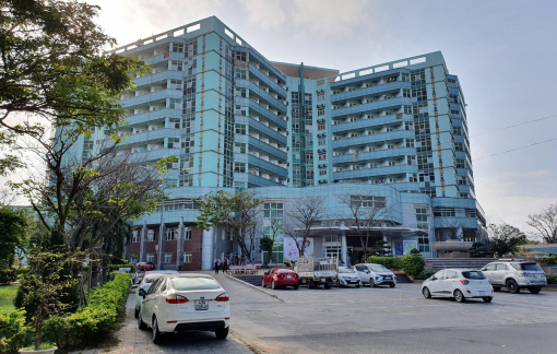 Chấn chỉnh đơn vị trông giữ xe ở Bệnh viện Phụ sản - Nhi Đà Nẵng lạm thu