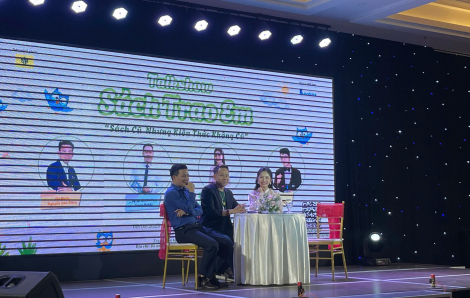 Ca sĩ Duyên Quỳnh làm đại sứ dự án "Sách trao em"