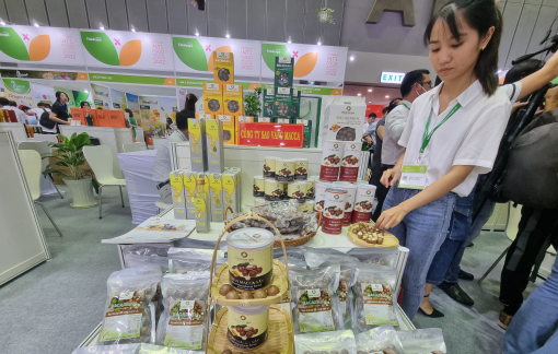 "Mang nông sản đi chào, nhưng lại ký được hợp đồng bán... két sắt"