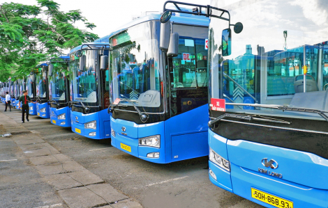 Xe buýt điện bắt đầu “phủ sóng” giao thông công cộng TPHCM