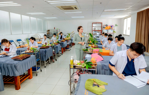 Cần dẫn lối để cung - cầu lao động không lạc nhau