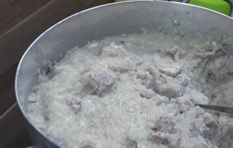 Chè nóng cô Điệp - hương vị vỉa hè ăn hoài không chán