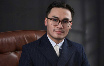 Hứa Chí Cường: Từ nhà đầu tư mất sạch tiền tiết kiệm đến “Bậc thầy sóng Elliott” được Úc công nhận