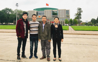 Người ta gọi “bóp ơi”, với tôi thiêng liêng tiếng má