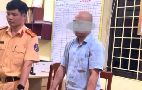 Người lùi xe vào đám đông ở Lào Cai là Phó bí thư xã, có nồng độ cồn trong máu