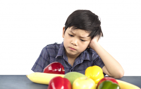 Táo bón ở trẻ có thể gây tắc ruột dẫn đến hoại tử